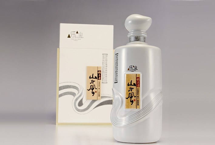 山水風(fēng)酒盒設計