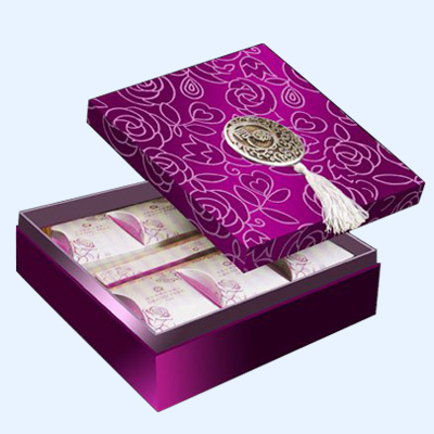 紫色高檔月餅禮盒創意設計
