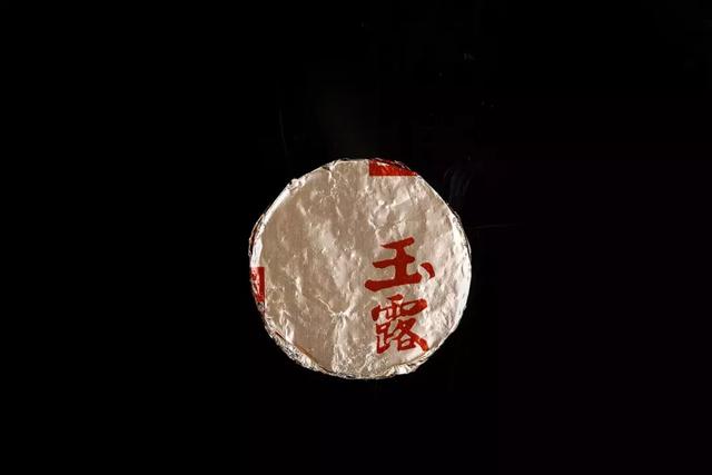 簡約環(huán)保，創(chuàng)意時尚茶葉包裝引領(lǐng)審美潮流