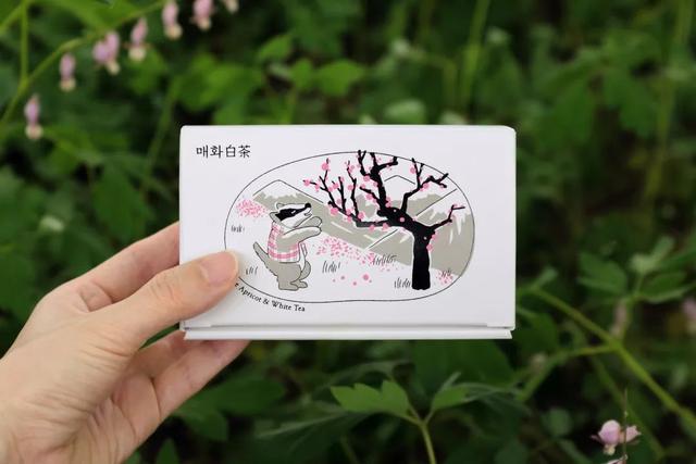 清新優(yōu)雅的茶葉包裝設(shè)計(jì)，能“品”出的精致感