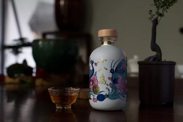酒類包裝設(shè)計的“戰(zhàn)場”，幫你解鎖多種包裝形式