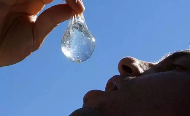 “不用瓶裝”的礦泉水！包裝設計超乎你的想象