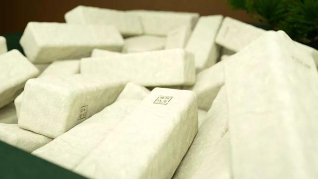 中國風(fēng)茶葉包裝設(shè)計(jì)有了藝術(shù)感，也提升了產(chǎn)品的氣質(zhì)和檔次